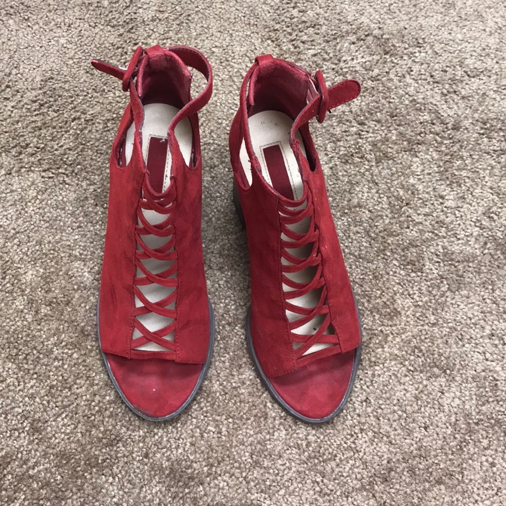 Lace up sandals/heels - Picture 2 of 3